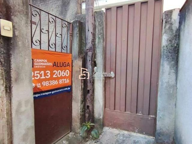 Casa com 1 quarto para alugar no bairro Barreiro, 30m²