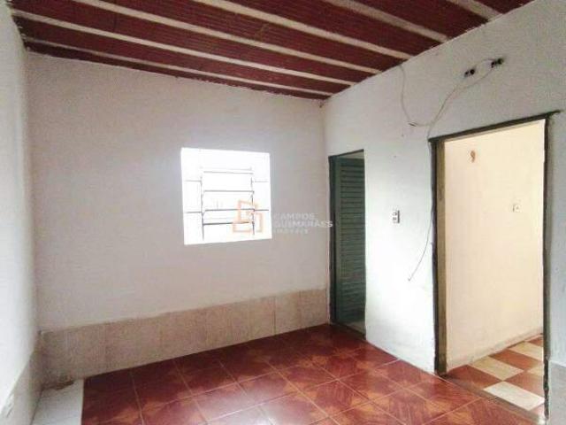 Casa com 1 quarto para alugar no bairro Palmeiras, 35m²