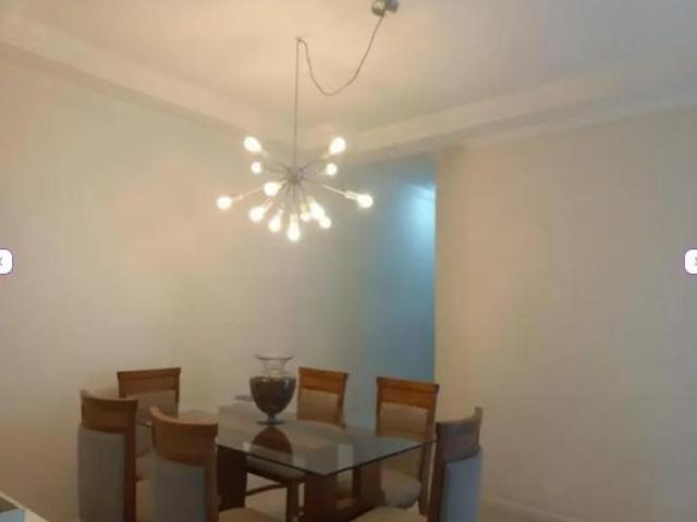 Casa com 200 m² e 3 quartos à venda em Vila Belvedere