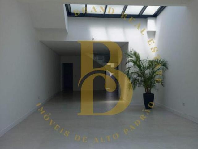 Casa com 216 m², 3 quartos sendo 3 suítes à venda no bairro Liberdade