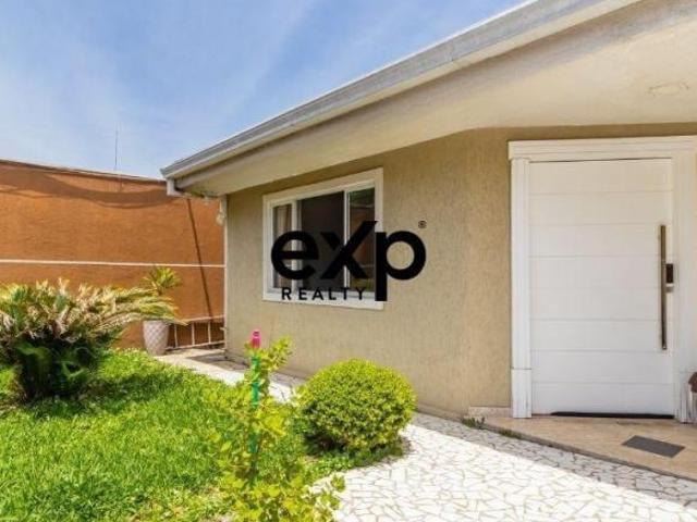 Casa com 225m² Fanny