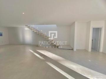 Casa com 230 m², 3 quartos sendo 1 suíte à venda no bairro Campo Comprido