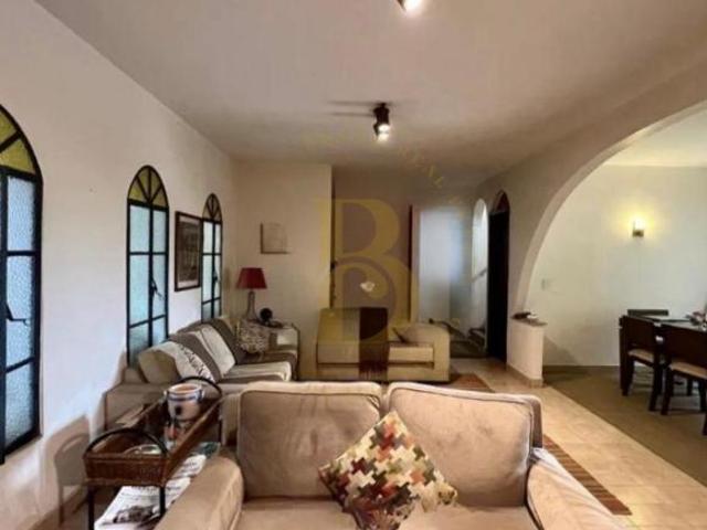 Casa com 275m² à venda no bairro Vila Madalena