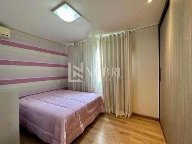 Casa com 280 m², 4 Quartos, Piscina e Área Gourmet em Localização Privilegiada