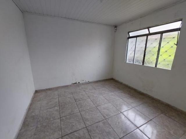 CASA COM 2 DORMITÓRIOS NA VILA NOVA EM TERRENO COM 300m²