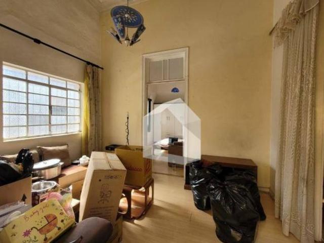 Casa com 2 dormitórios à venda, 104 m² por R$ 700.000 Centro Poços de Caldas/MG