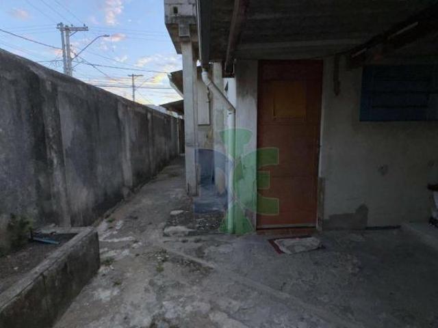 Casa com 2 dormitórios à venda, 101 m² por R$ 240.000,00 Vila Machado Jacareí/SP