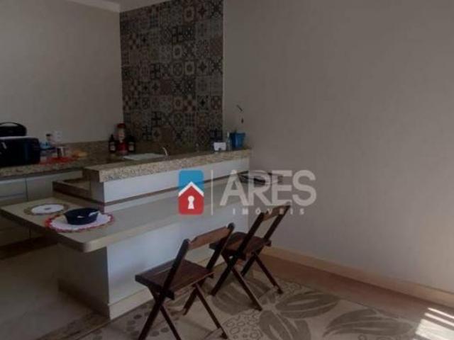 Casa com 2 dormitórios à venda, 115 m² por R$ 340.000 Santa Carolina Leme/SP