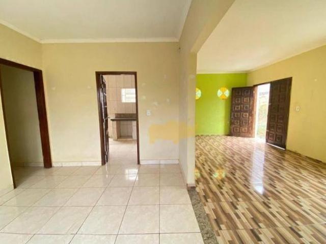 Casa com 2 dormitórios à venda, 125 m² por R$ 320.000,00 Centro Analândia/SP