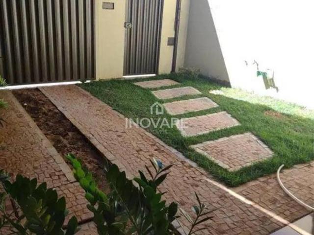 Casa com 2 dormitórios à venda, 130 m² por R$ 320.000,00 Jardim Flamboyant Itumbiara/GO