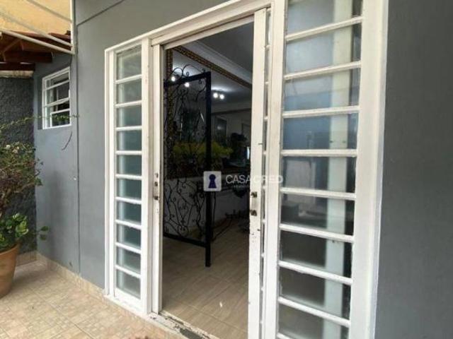 Casa com 2 dormitórios à venda, 140 m² por R$ 350.000 Vila Nogueira Varginha/MG