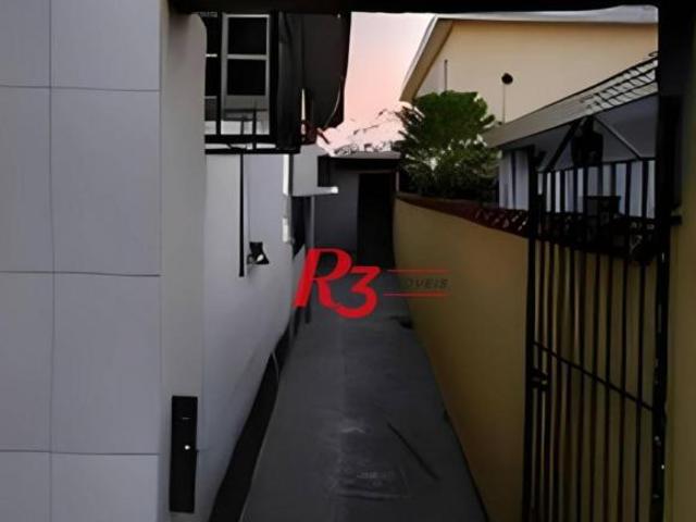 Casa com 2 dormitórios à venda, 180 m² por R$ 480.000,00 Rádio Club Santos/SP