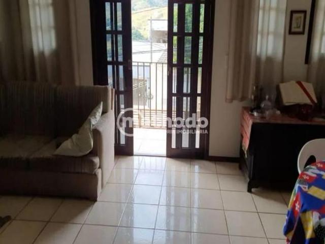 Casa com 2 dormitórios à venda, 300 m² por R$ 680.000,00 Ana Carolina Valinhos/SP