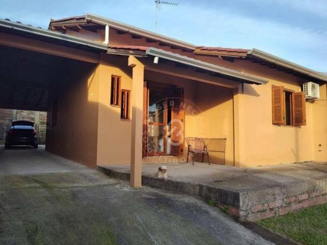 Casa com 2 dormitórios à venda, 59 m² por R$ 439.000,00 Lomba da Palmeira Sapucaia do Sul/RS