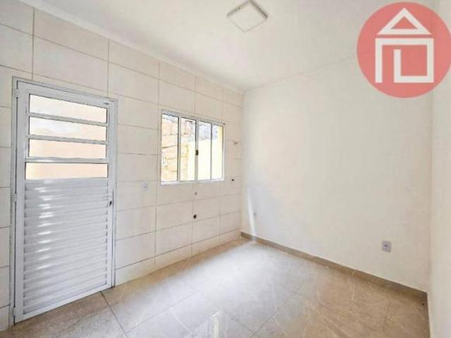 Casa com 2 dormitórios à venda, 63 m² por R$ 320.000,00 Jardim São Miguel Bragança Paulista/SP