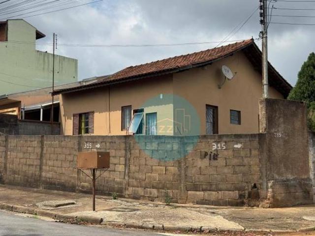 Casa com 2 dormitórios à venda, 68 m² por R$ 550.000,00 Jardim Itamaraty II Poços de Caldas/MG