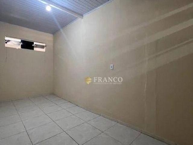 Casa com 2 dormitórios à venda, 80 m² por R$ 215.000,00 Centro Taubaté/SP