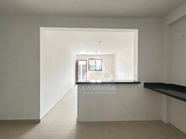 Casa com 2 dormitórios à venda, 85 m² por R$ 740.000,00 Marapé Santos/SP
