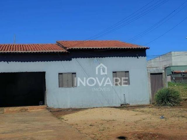 Casa com 2 dormitórios à venda, 90 m² por R$ 100.000,00 Zequinha Cachoeira Araporã/MG