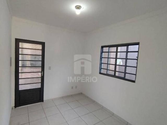 Casa com 2 dormitórios à venda por R$ 235.000,00 Jardim Itatiaia Jaú/SP