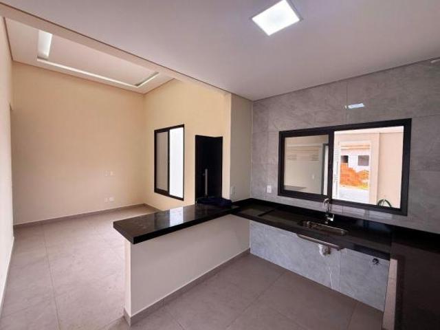 Casa com 2 dormitórios à venda por R$590.000,00 Casablanca Indaiatuba/SP