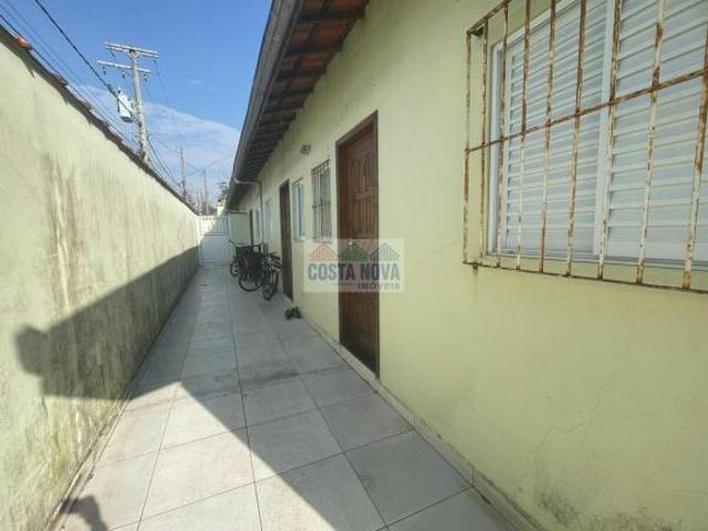 Casa com 2 dormitórios em condomínio fechado