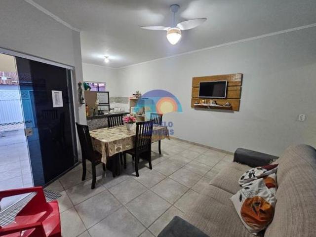 Casa com 2 dormitórios em excelente bairro residencial na cidade de Peruíbe SP