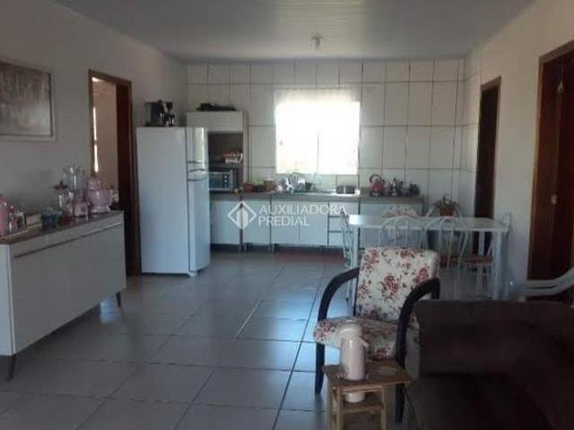 casa com 2 dormitórios