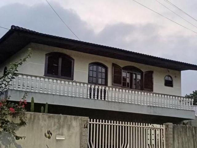 Casa com 2 pavimentos, 4 dormitórios à venda, 200 m² por R$ 999.800 Loteamen
