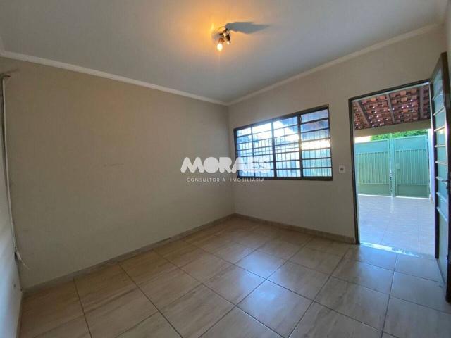 Casa com 2 quartos, 110 m² venda por R$ 320.000 ou aluguel por R$ 1.700/mês Jardim Redentor Bauru/SP