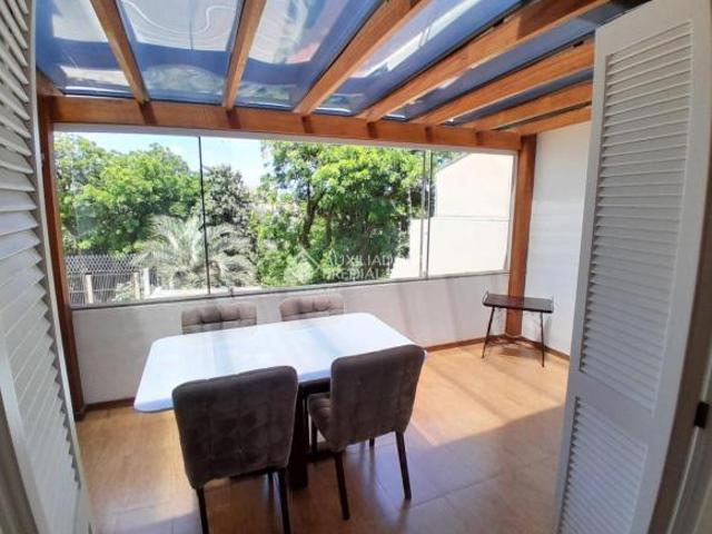 Casa com 2 quartos, 2 moradias independentes no bairro Medianeira