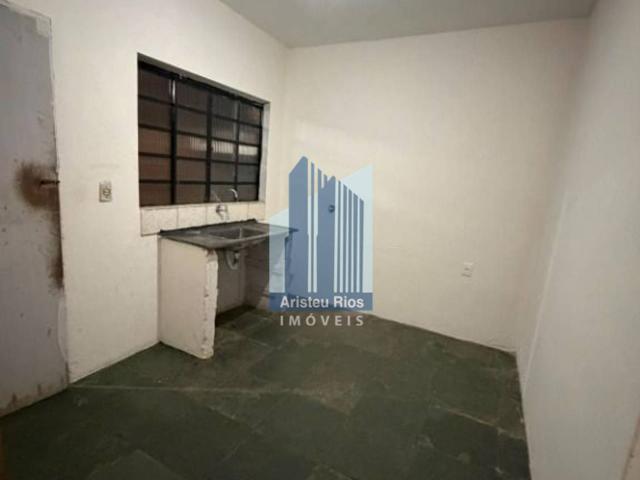 Casa com 2 quartos, 60 m²