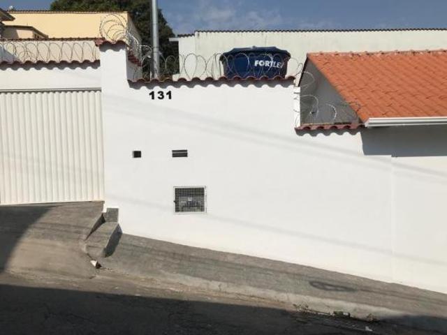 Casa com 2 quartos à venda em Varginha, no bairro Centro