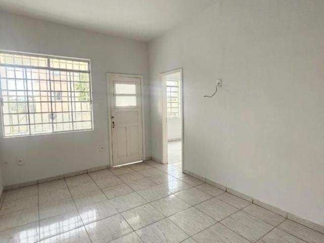 Casa com 3 quartos à venda em Belo Horizonte, no bairro Esplanada