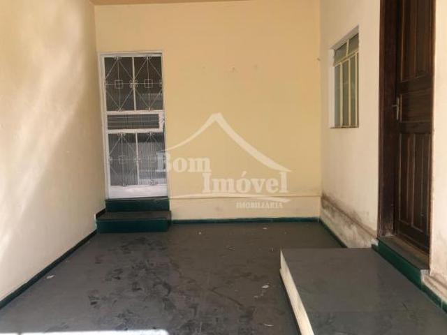 Casa com 2 quartos à venda em Campo Belo, no bairro Centenário