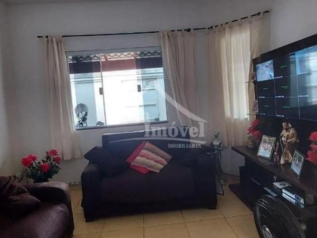 Casa com 2 quartos à venda em Campo Belo, no bairro Jardim Das Acácias
