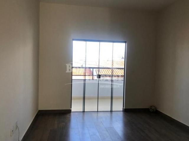 Casa com 2 quartos à venda em Campo Belo, no bairro Pôr Do Sol