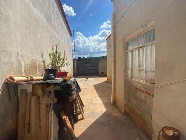 Casa com 2 quartos à venda em Nepomuceno, no bairro Vila Pedroso