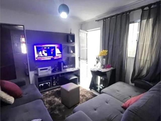 Casa com 2 quartos à venda em Parque maria domitila SP