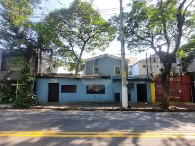 Casa com 2 quartos à venda ou para locação em Santo amaro SP