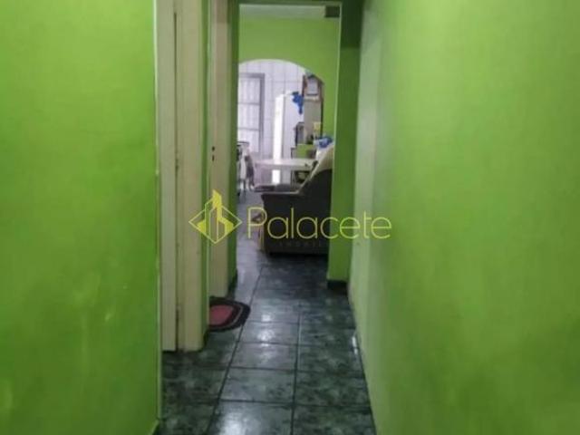 Casa com 2 Quartos, Amplo Quintal e Potencial de Valorização no Jardim Rosely Oportunidade Imperdív