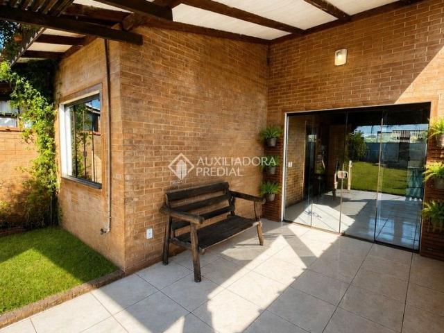 Casa com 2 quartos e 64m² para alugar em Campo Duna, Garopaba