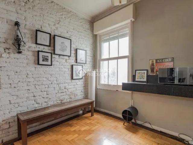 Apartamento com 2 quartos e 100m² para alugar em Bom Fim, Porto Alegre
