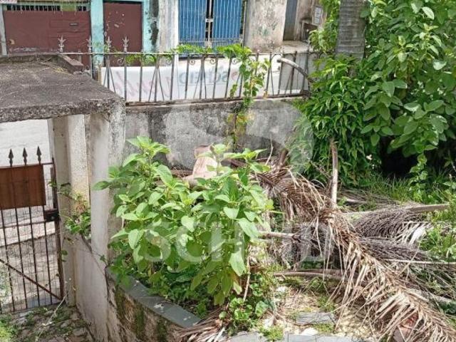 Casa com 2 Quartos e 1 banheiro à Venda, 146 m² de terreno por R$ 370.000