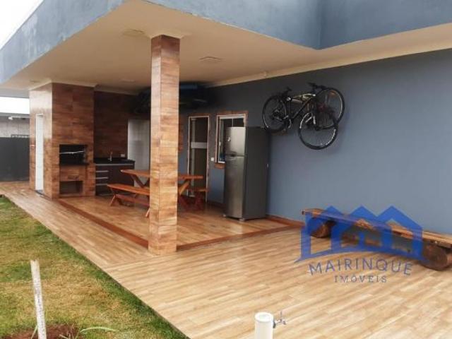 Casa com 2 Quartos e 2 banheiros à Venda, 450 m² por R$ 680.000 Cód ch1637