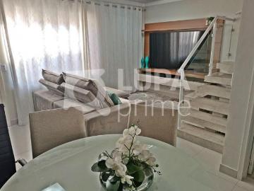 CASA COM 2 QUARTOS E 2 VAGAS DE GARAGEM À VENDA NA VILA MARIA ALTA