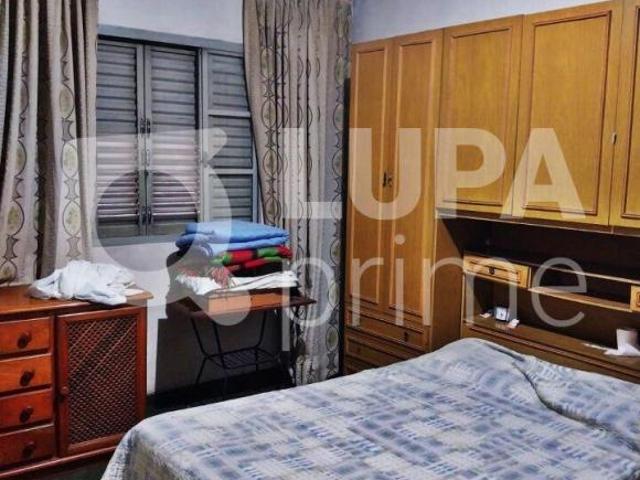 CASA COM 2 QUARTOS E 2 VAGAS DE GARAGEM À VENDA NA VILA MARIA
