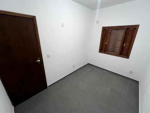 Casa com 2 Quartos e 2 Vagas