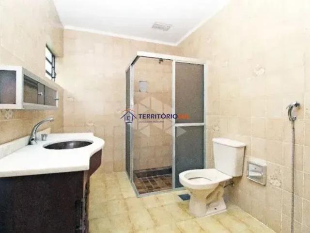 Casa com 2 Quartos e 3 banheiros para Alugar, 1000 m² por R$ 4.500/Mês
