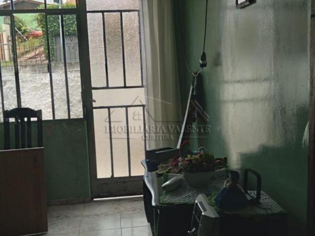 Casa com 2 quartos, em terreno de dimensão de 12 x